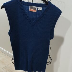 Men's vintage Zayre Navy V-Neck Sweater